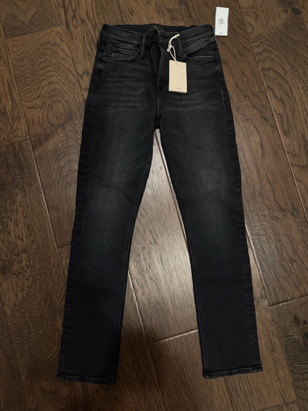 Women’s black MOTHER straight leg Jean size 25 NWT